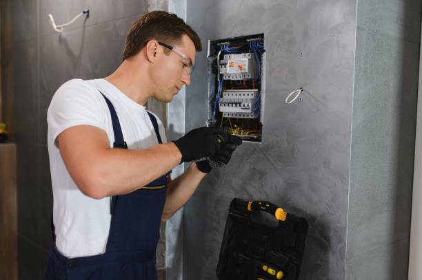 Best Affordable Electrician  in Cleveland, MS